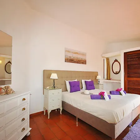 Villa In Santa Eulalia Near Praia Da Oura 别墅 阿尔布费拉