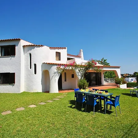 Villa With Heated Pool *