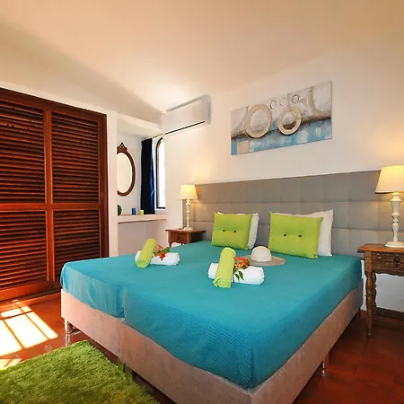 Villa In Santa Eulalia Near Praia Da Oura Villa